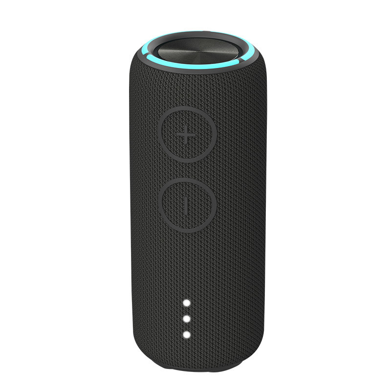 D7.8*H18.8 Cm Bluetooth Buitenluidsprekers 3.7v 3600mah Batterijcapaciteit In Hof