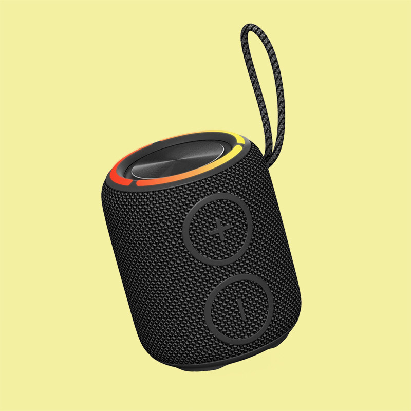Stroomuitgang Draadloze Bluetooth-luidspreker V5.3 Waterdicht IPX7 TPU ABS Stof 16W Luidspreker